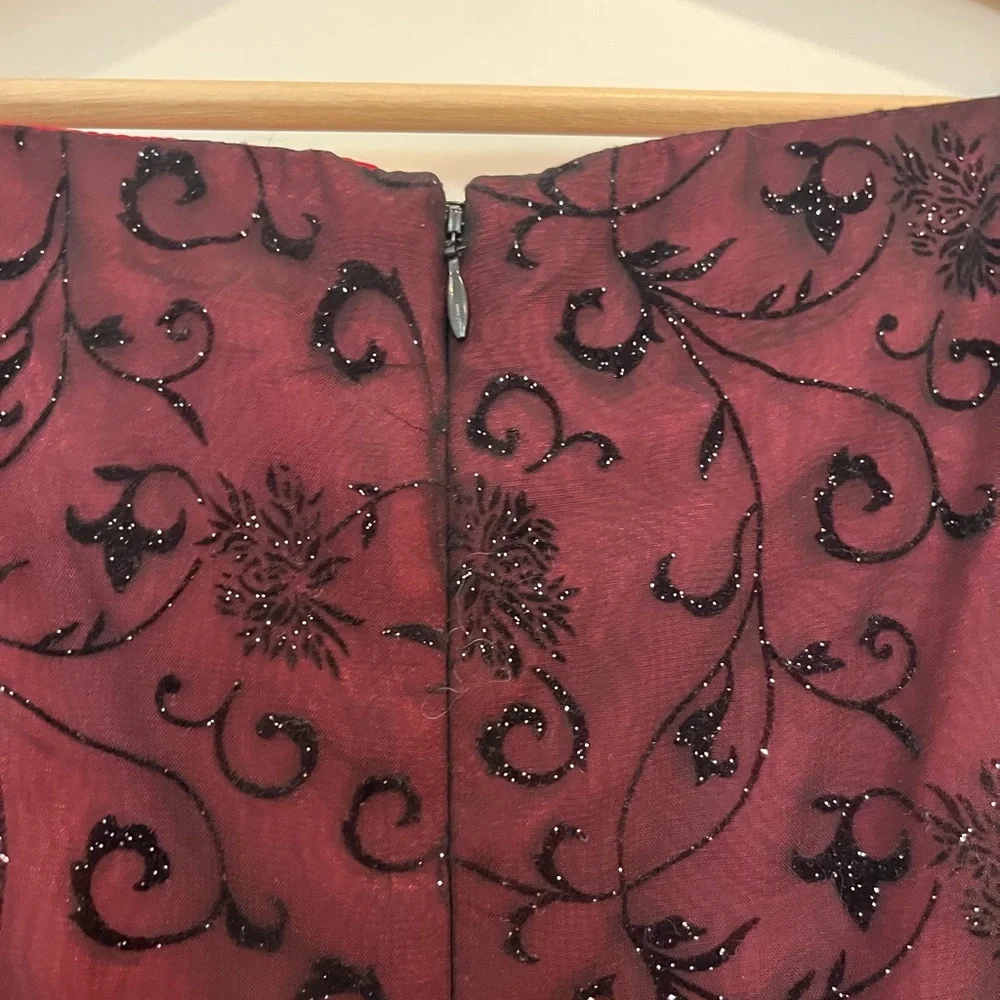 NWT Betsy & Adam Y2K sheer velvet burnout floral burgundy glittery formal dress - Picture 10 of 13